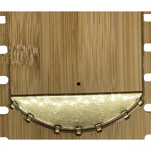 Vintage Gold Tone Half Moon Fanning Pendant Necklace Stunning Elegant Style VTG